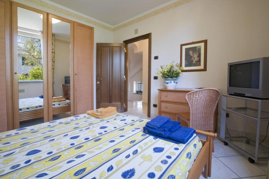 Villa Francesca ซอร์เรนโต ภายนอก รูปภาพ